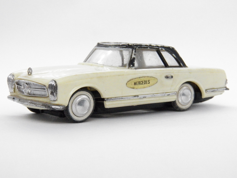 Illustration for article titled Ideal Motorific Mercedes - not diecast though... :)